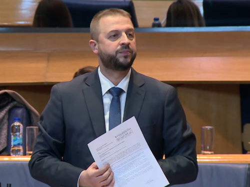 Nešković i Vuković napustili sjednicu, pauza pola sata