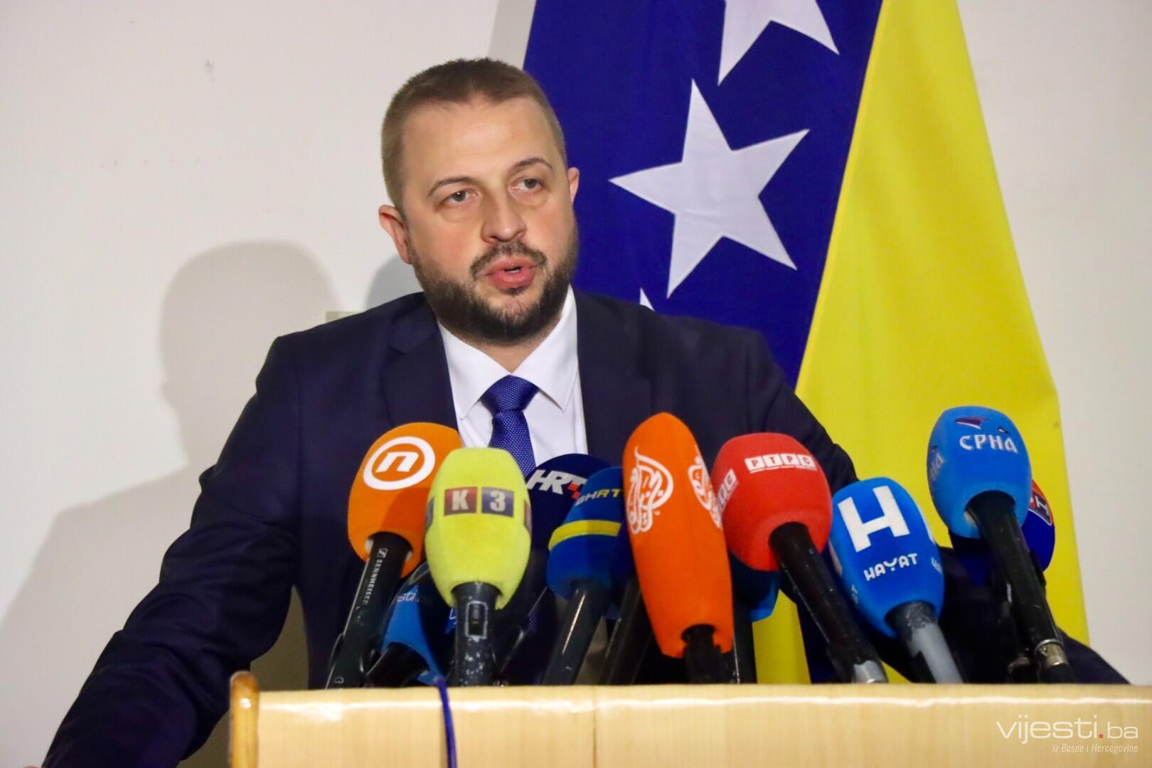 Nešković: Priča da se napuštanjem sjednice Doma naroda štiti volja srpskog naroda je jadna