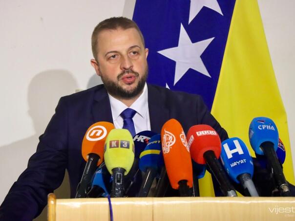 Nešković: Priča da se napuštanjem sjednice Doma naroda štiti volja srpskog naroda je jadna