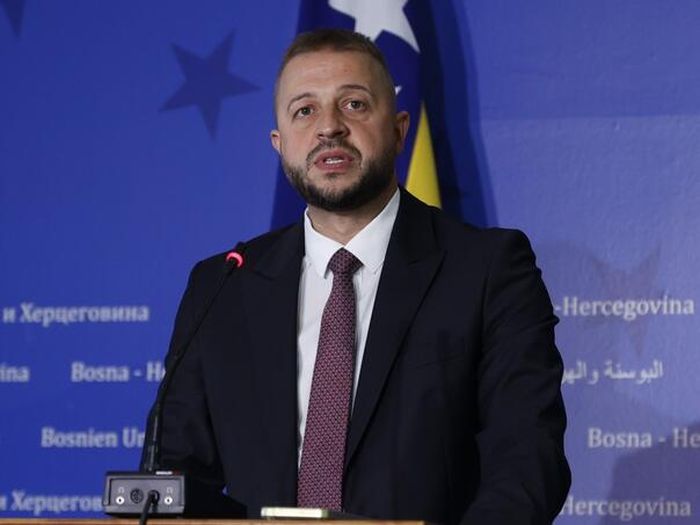 Nešković: Privremeno ukinuti akcize i zaustaviti rast cijena goriva