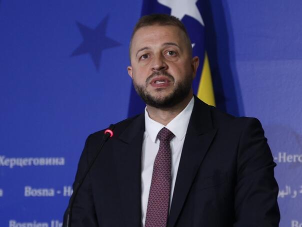 Nešković: Kandidatura Stanivukovića razbijanje opozicije