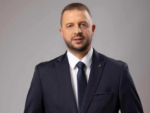 Nešković: Zbog skidanja sankcija SNSD-ovci će biti servilni institucijama BiH