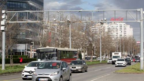 Nesmetan saobraćaj na većini putnih pravaca u BiH