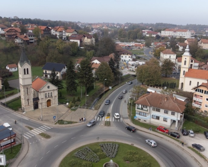 Nesreća kod Gradačca, vozač mopeda preminuo u bolnici