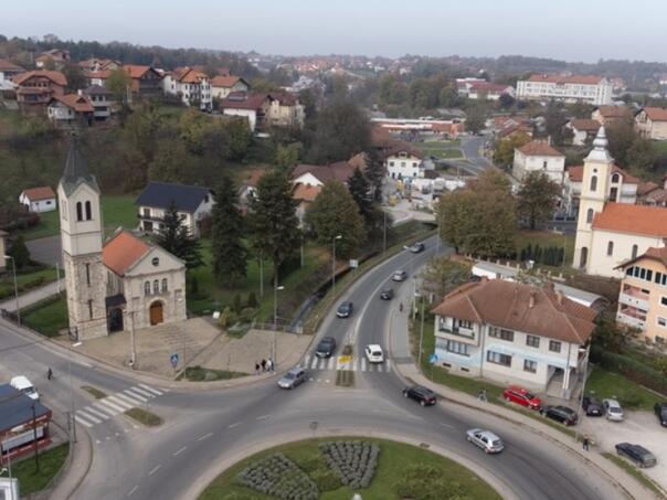 Nesreća kod Gradačca, vozač mopeda preminuo u bolnici