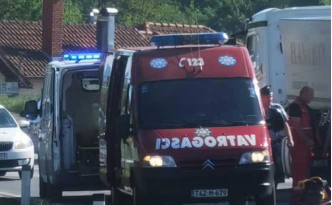Nesreća kod Srebrenika: Sudarila se dva kamiona, jedna osoba povrijeđena