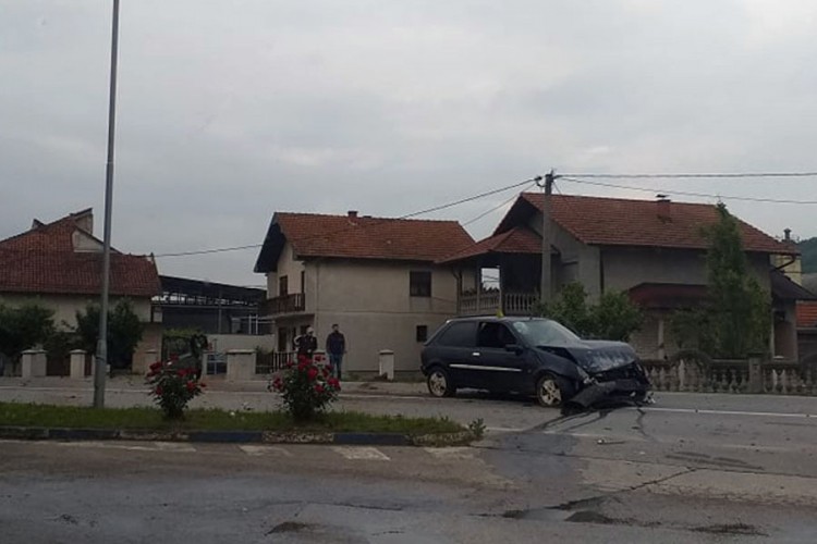 Nesreća kod Zvornika: Povrijeđene dvije osobe