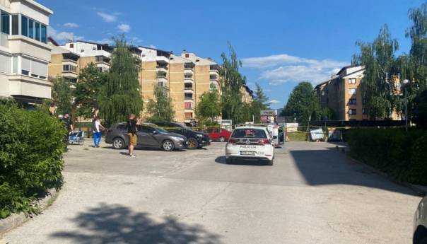 Nesreća na Dobrinji: Vozač udario muškarca, a zatim i dijete