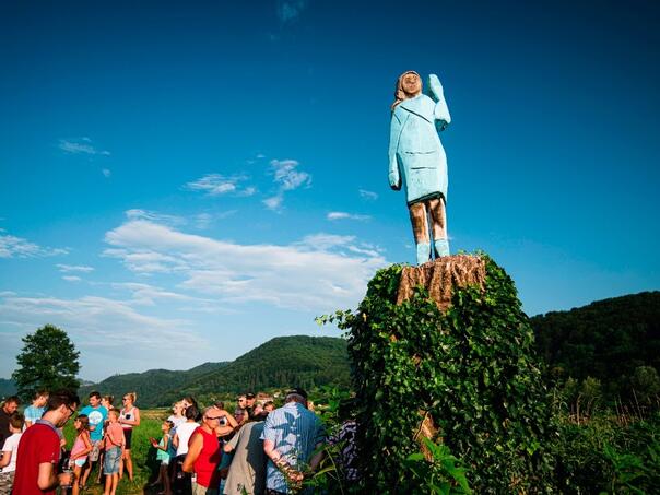 Nestala bronzana statua Melanije Trump u Sloveniji