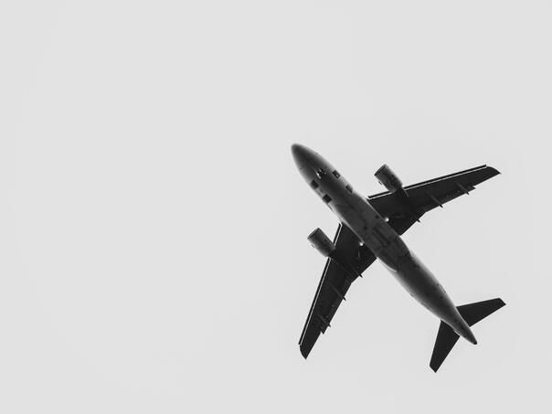 Nestao avion sa 15 putnika, među kojima su i dva političara