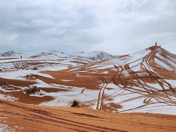 Nestvarni prizori iz Sahare: Snijeg pao na pustinjski pijesak