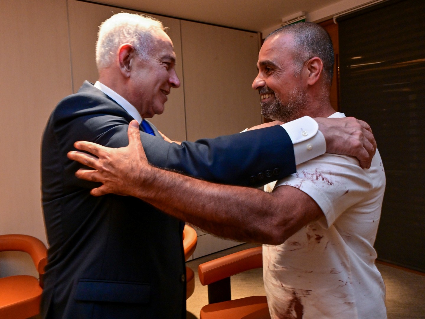 Netanyahu dočekao putnike aviona Flydubai nakon incidenta tokom leta