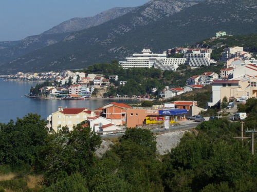 Neum "eksplodirao" u augustu: I do 15.000 posjeta bh. gradu na moru