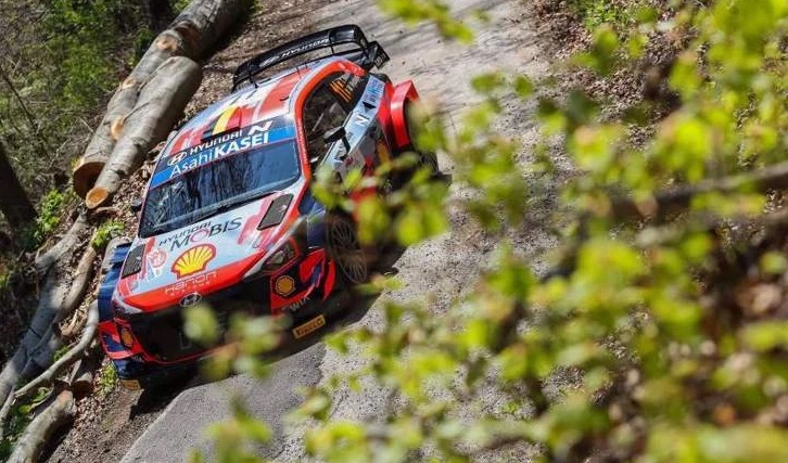 Neuville poveo, a vodeći u ukupnom poretku SP Rovanperä odustao