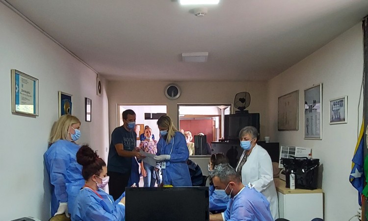 Nevakcinisani imaju 11 puta veći rizik od smrtnog ishoda