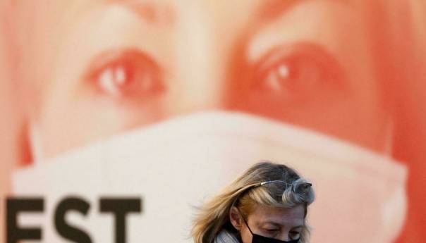 Nevakcinisani u Francuskoj ne mogu u restorane, kafiće, sportske centre