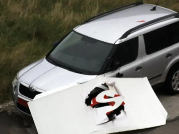 Nevrijeme na jugu BiH: Vjetar lomio grane, obarao reklame...