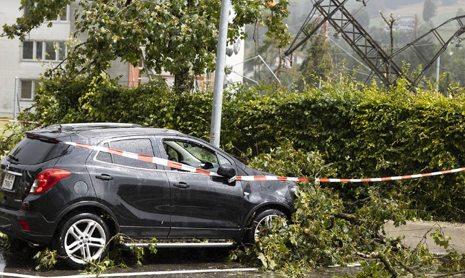 Nevrijeme na sjeveru Italije: Poginula žena, ogromna materijalna šteta