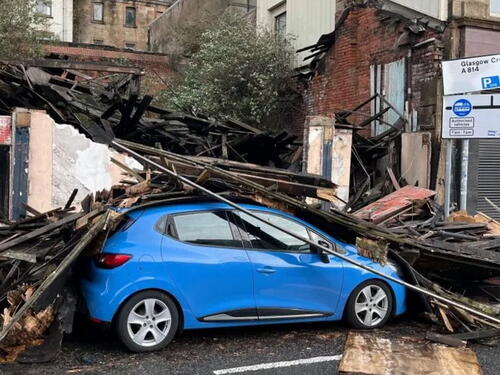 Nevrijeme rušilo stabla širom Evrope, nestala struja, otkazani letovi...