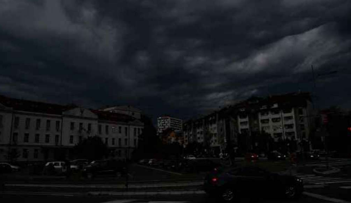 Nevrijeme stiglo i u Srbiju: Beogradski aerodrom privremeno zatvoren