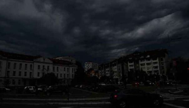 Nevrijeme stiglo i u Srbiju: Beogradski aerodrom privremeno zatvoren