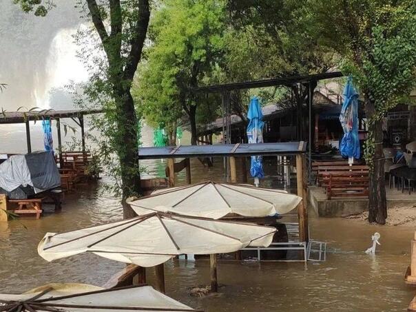 Nevrijeme u Hercegovini, pogledajte poplavljeno područje kod slapova Kravice