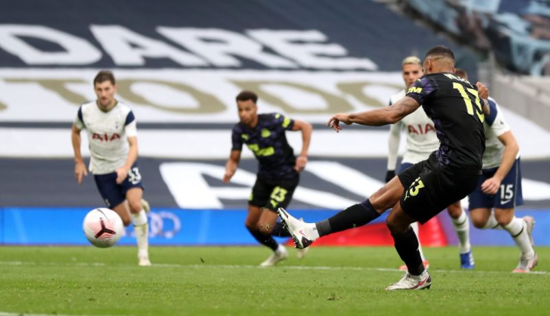 Newcastle u 97. minuti iz penala stigao do boda protiv Tottenhama