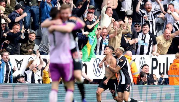 Newcastle u finišu došao do pobjede protiv Leicestera