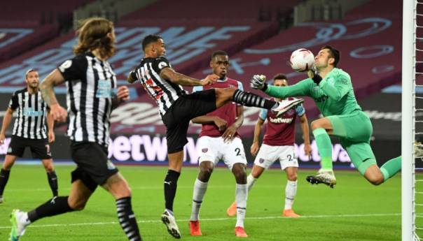 Newcastleovi debitanti srušili West Ham u Londonu