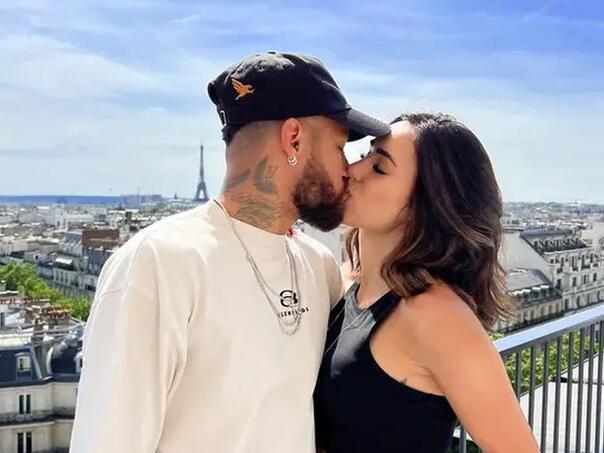 Neymar se pomirio s djevojkom koju je varao dok je bila trudna