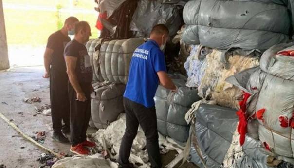 Nezadovoljni upravljanjem otpadom peticijom zatražili ministrovu ostavku