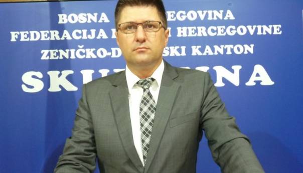 Nezaposlenih prošle godine manje za 4.270, a zaposlenih više za 1.965 osoba