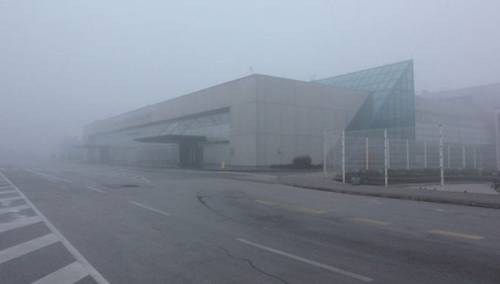 Nezdrav vazduh, magla blokirala aerodrom u Sarajevu