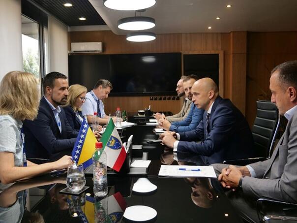 Nezir Pivić s šefom Terenskog ureda OSCE-a u Travniku