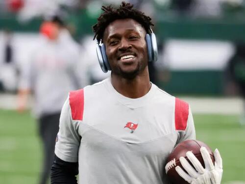 NFL legenda Antonio Brown uhapšen u Dubaiju, prijeti mu 15 godina zatvora