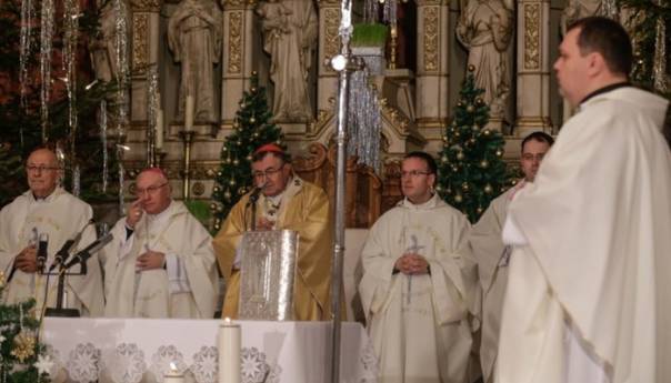 Ni ove godine neće biti mise ponoćke u sarajevskoj katedrali, TV prijenos od 21 sat