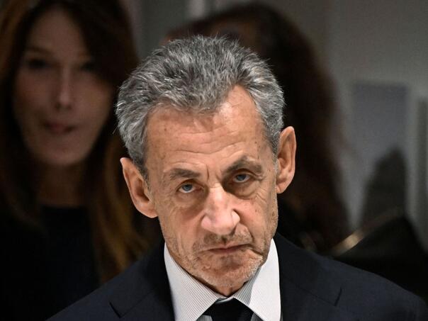 Nicolas Sarkozy objavljuje knjigu "Dnevnik zatvorenika"