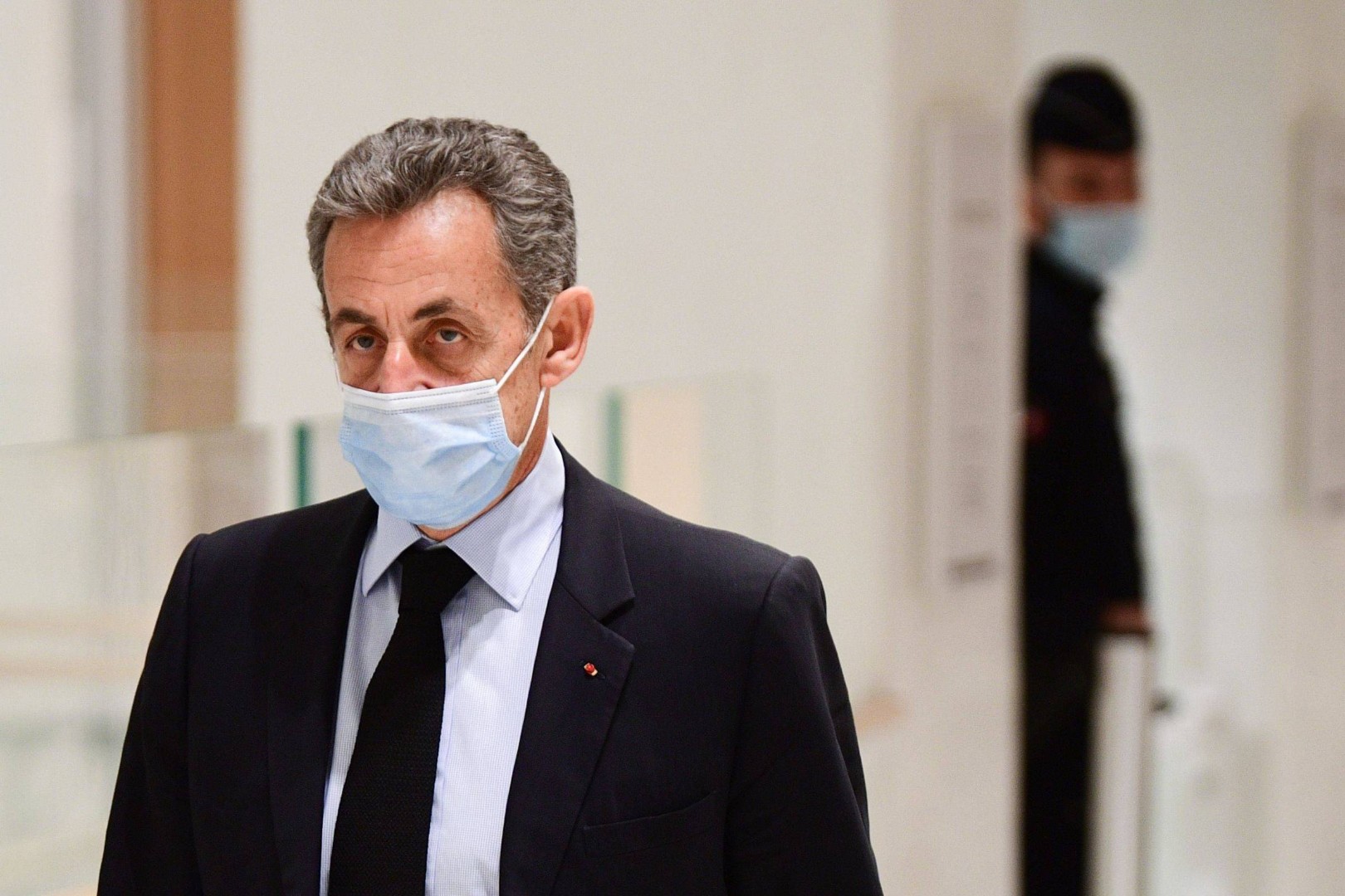 Nicolas Sarkozy osuđen na tri godine zatvora zbog korupcije