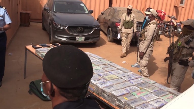 Niger: U automobilu gradonačelnika pronađeno 214 kg kokaina