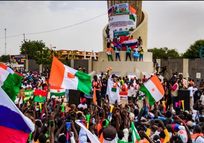 Niger: Vojni režim protjerao francuskog ambasadora