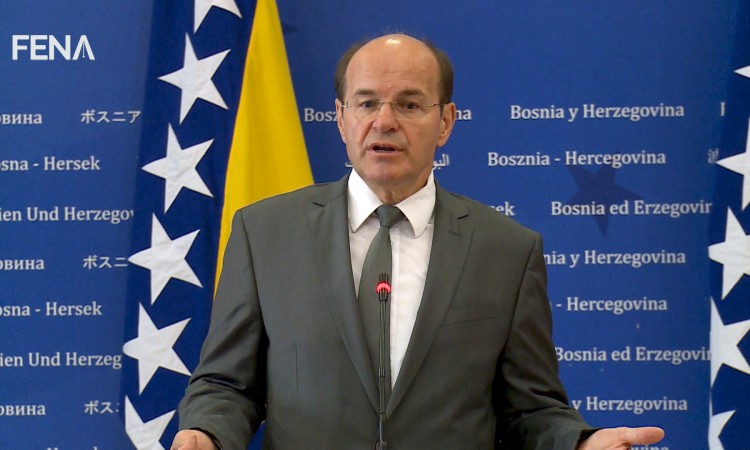 Nije dobro da se dolazi u Banja Luku, a da se ne dođe u Sarajevo