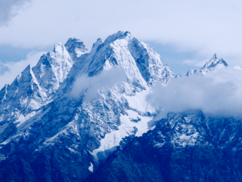 Nije im bilo spasa: Pet planinara poginulo na Himalajima