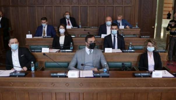 Nije stigao odgovor od Bogićevića, prekinuta sjednica Gradskog vijeća