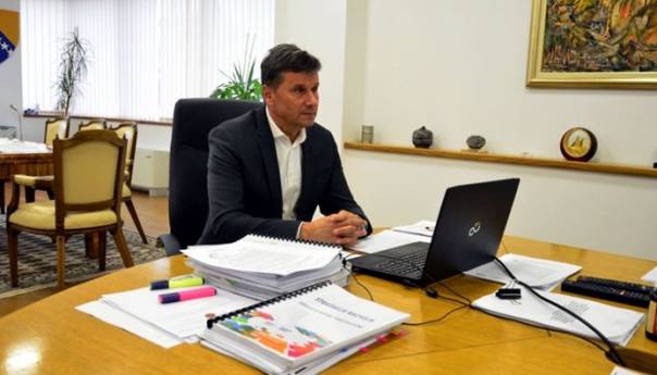 Nije tačno da Vlada FBiH nije podržala ugovor za nabavku vakcina