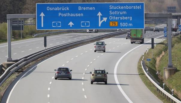 Nijemci sve više podržavaju ograničenje brzine na autocestama