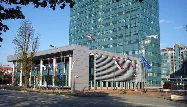 Nikić: RS je po svim parametrima u bankrotu