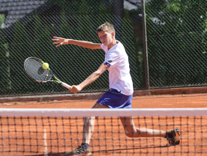 Nikola Pavljašević juniorski reprezentativac BiH u dva sporta