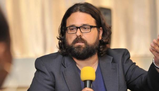 Nikolaidis: Crna Gora je na rubu građanskog rata