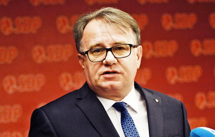 Nikšić: Ako Inzko ne reaguje, onda je Dodikov saučesnik u razbijanju BiH