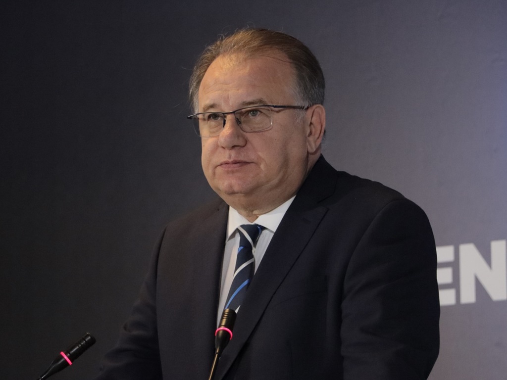 Nikšić: Božić je prilika da se podsjetimo vrijednosti koje nadilaze svaku razliku